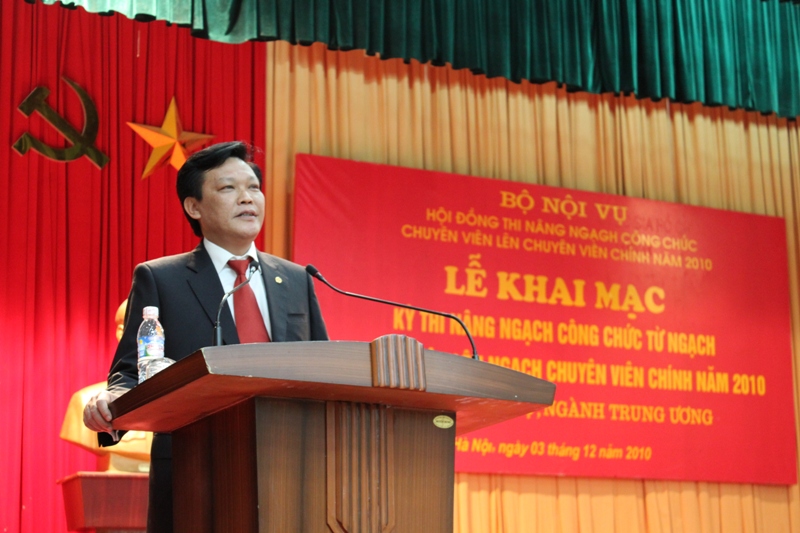 Khai mạc Đợt 4 Kỳ thi nâng ngạch Công chức từ ngạch Chuyên viên lên ngạch Chuyên viên chính năm 2010 